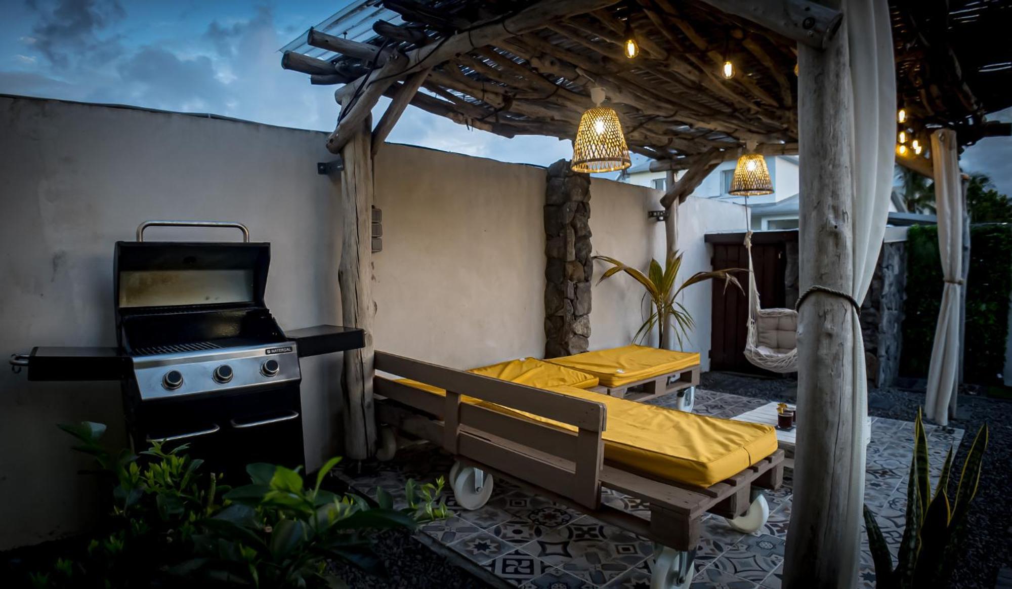 Villa Osao Panahy Le Patelin Екстериор снимка